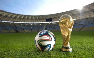 足彩网：泰山队新外援表现低迷引众怒，名记曝其天价合约却速度迟缓短板频现