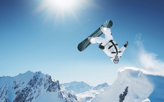 【中国足彩竞彩网】诺阿-朗社交媒体声援内雷斯，转发冠军照标记安切洛蒂，为队友强势发声